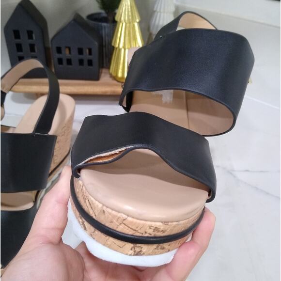 [H412] Andrew Marc New York Black Platform "Roman" Wedges Sandals, Size 10M - Picture 7 of 8